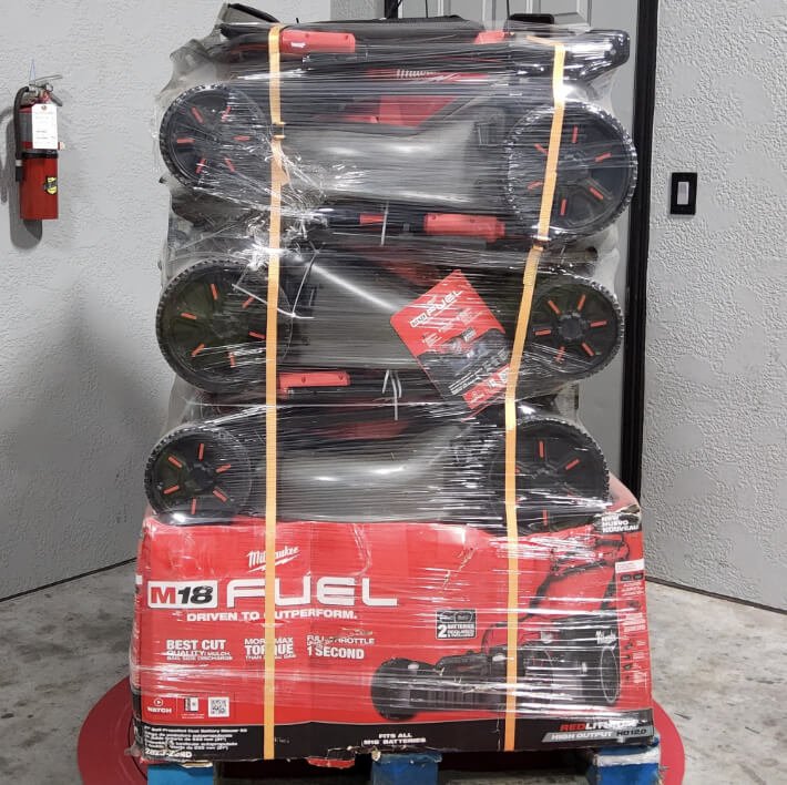 MILWAUKEE MOWERS PALLET (NO BATTERIES) - Image 2