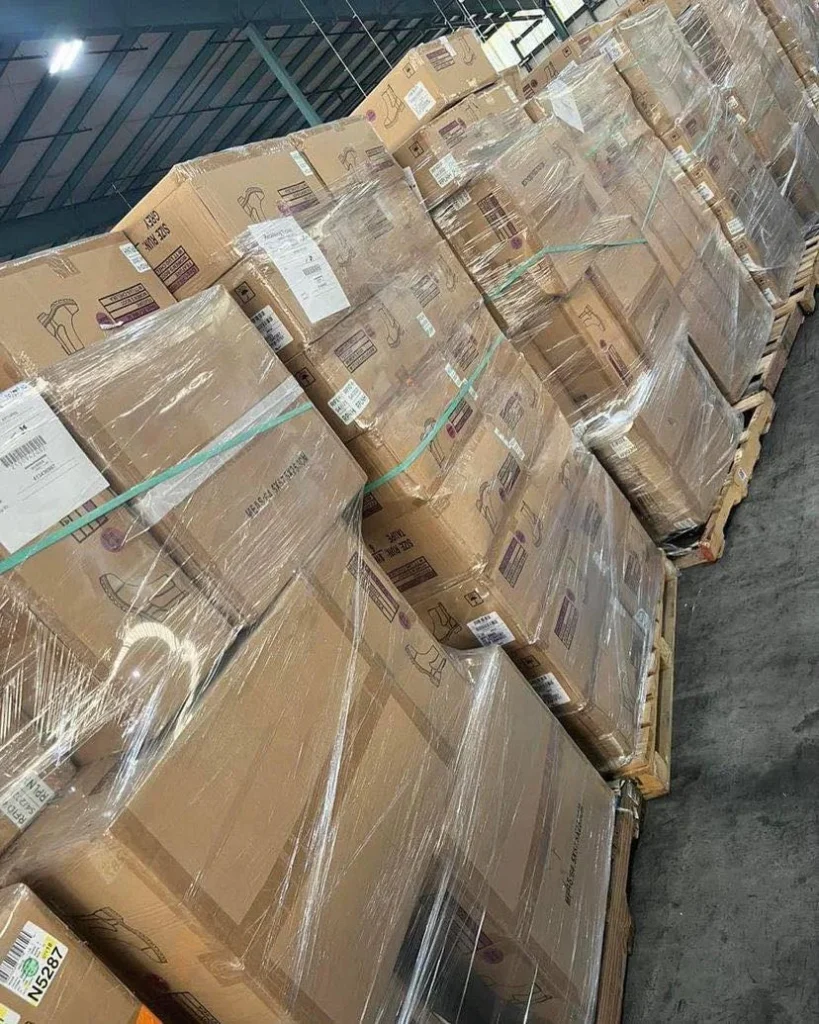 Durable pallets designed for efficient storage, safe product handling, and easy transportation in warehouses, businesses, and everyday storage spaces.